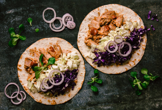 Pork tacos with curry sause