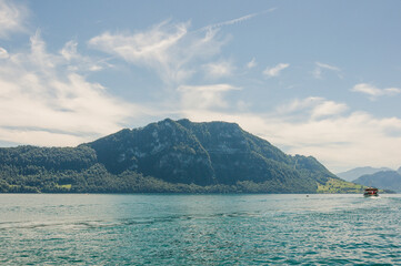 Weggis, Vierwaldstättersee, Seeufer, See, Schifffahrt, Seerundfahrt, Uferweg, Wanderweg, Bürgenstock, Alpen, Bürgenberg, Pilatus, Sommer, Luzern, Schweiz