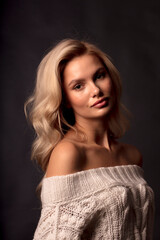 Fototapeta premium portrait of a young woman, shooting in a photo studio