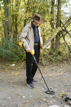 Metal detector search