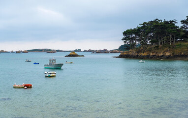 Fototapeta na wymiar Ile de Brehat island coastline in Brittany, France