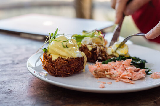 cafe breakfast, potato rosti eggs benedict