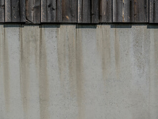 Schäden an Hauswand