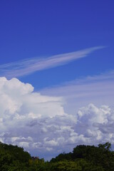 Obraz premium バルコニーから見た夏雲3 