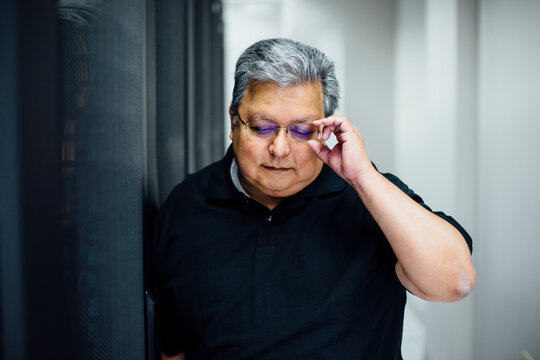 IT Male Hispanic Computer Expert