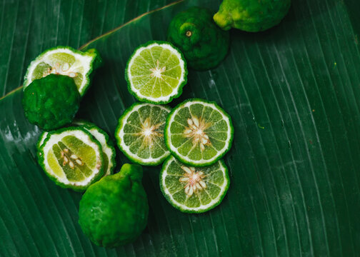 kaffir lime on banana leaf