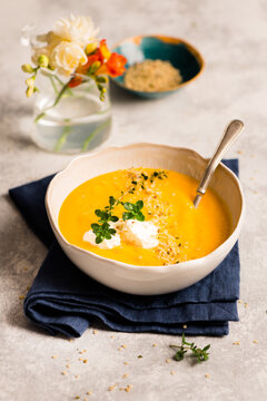 Carrot and Jerusalem artichoke soup