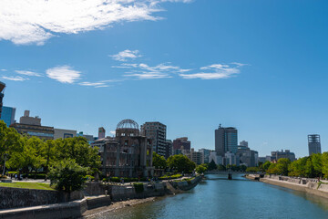 Fototapeta na wymiar The atomic bomb Dome in Hiroshima