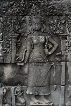 Bayon Devota Goddess Carving
