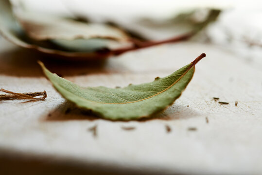 Dried Bay Leaves