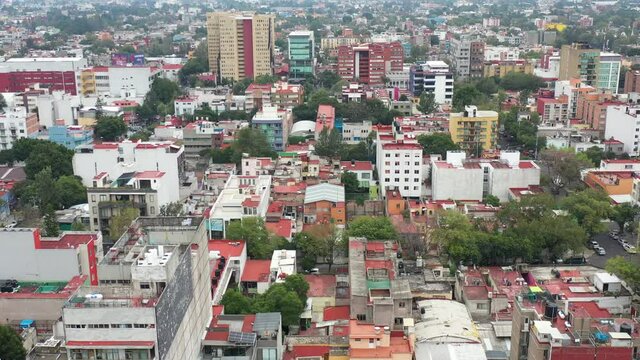 Vista a&eacute;rea del skyline habitacional sobre la Colonia &Aacute;lamos en la alcald&iacute;a Benito Ju&aacute;rez de la Ciudad de M&eacute;xico