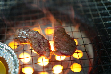 바비큐에 익어가는 소고기