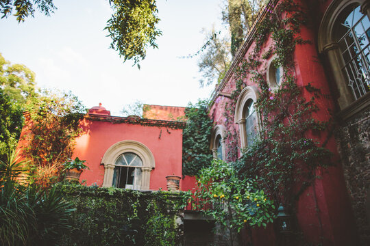 Bright building in San Miguel De Allende, Mexico