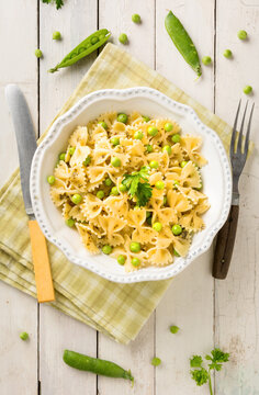 Farfalle Pasta with Sweet Peas and Pesto