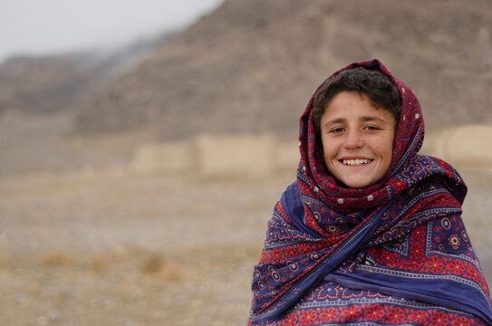 A pashtun boy shivering in sub zero temperature of Quetta Valley !
