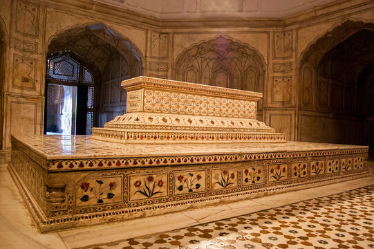 Mughal King Of India , Jahangir's Sarcophagus, Lahore.