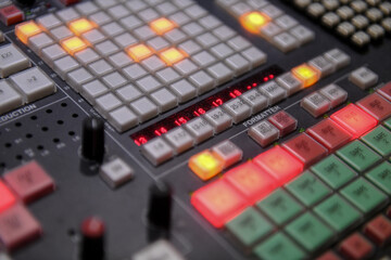 audio mixer console