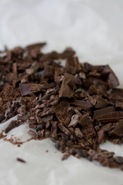 Chocolate and cocoa nib