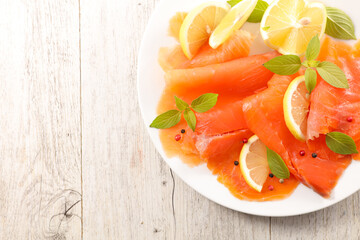 smoked salmon with basil and lemon