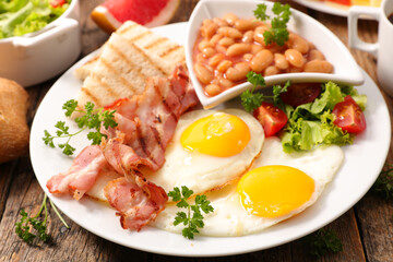 plate of english breakfast