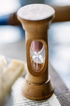 Egg timer.