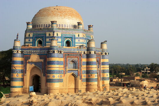Tomb of Bibi Jiwandi, Uch sharif
