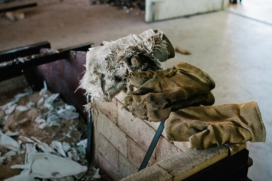 gloves on sandbox in foundry