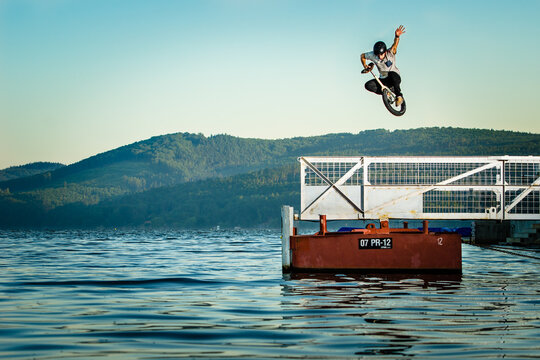Ade unicycle jump