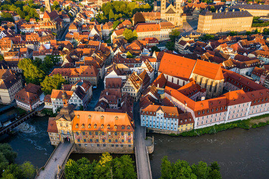 Luftaufnahme, Altes Rathaus an der Regnitz, Bamberg, Oberfranken, Bayern, Deutschland,