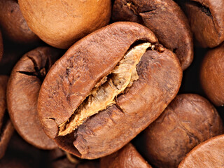 Roast grain coffee bean closeup macro background, cafe market wallpaper