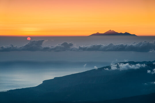 Sunrise at Volcano