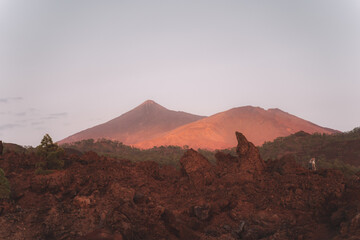 Fototapeta na wymiar El Teide volcano during sunset 