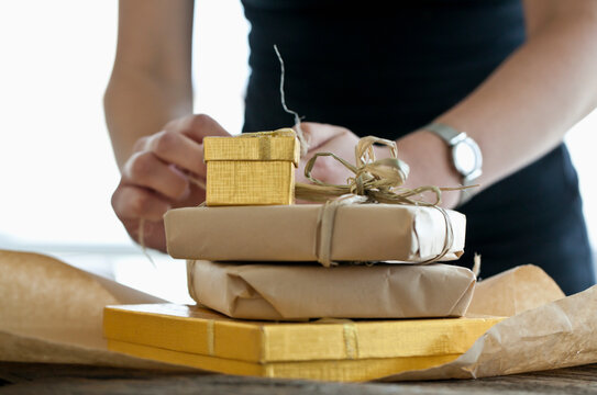 Holiday Gift Wrapping