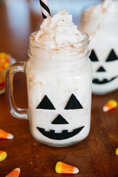 Halloween: Jack O Lantern Dessert Mugs With Candy Corn