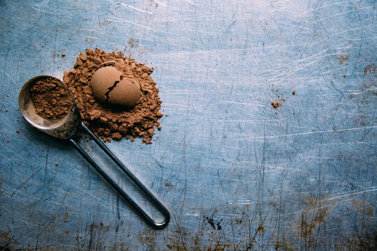 One teaspoon of cocoa powder