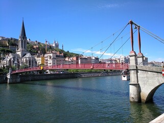 Fototapeta premium Lyon, Saint Georges puente e iglésia