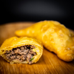 Empanada de carne frita