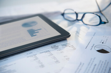 Digital tablet with stock market data