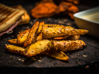 Papas fritas rusticas