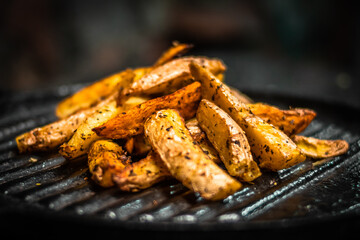 Papas fritas rusticas