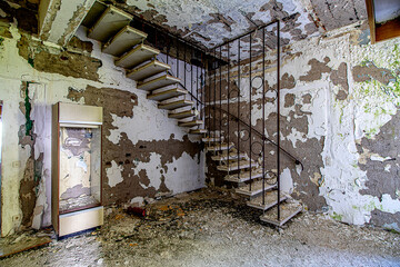 Urbex in einer alten verlassen Klinik