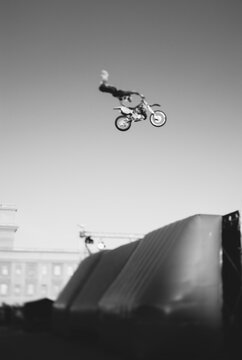 freestyle tricks in the air