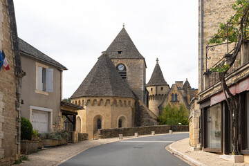 Fototapeta na wymiar Village de Saint-Geniès en Dordogne