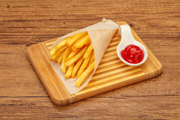 French Fry with tomato sauce