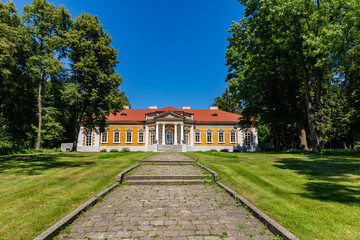 A beautiful and picturesque palace in Samchiky. Travel by Ukraine..