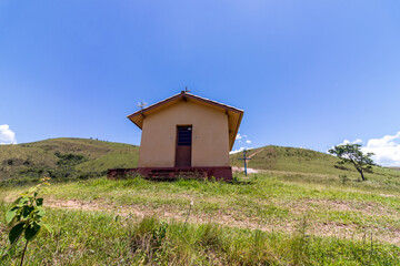 Fototapeta na wymiar Capela no campo na Serra da Canastra, Minas Gerais, Brasil.