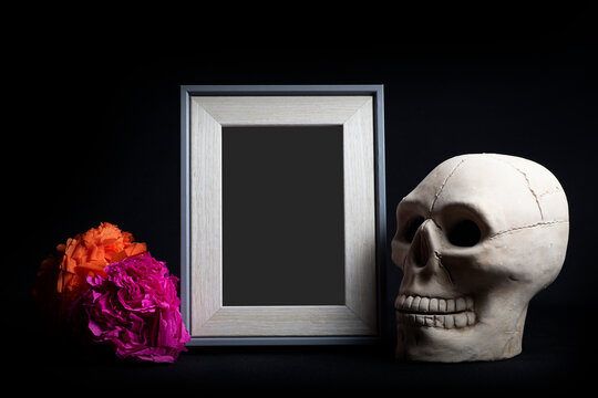Dia de los muertos, Mini ofrenda de muertos con cuadro para colocar foto / Mini altar for day of the dead