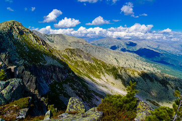 Fototapeta na wymiar View from high mountain. clouds in the sky