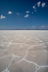 Fototapeta na wymiar Great salt lake desert at Bonneville Salt Flats in summer Utah