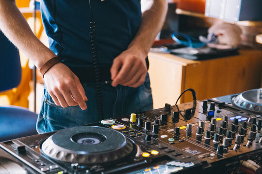 Super DJ